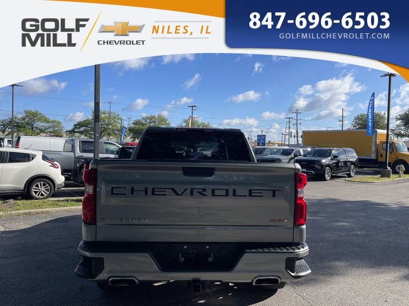 2023 Chevrolet Silverado 1500 RST photo 3