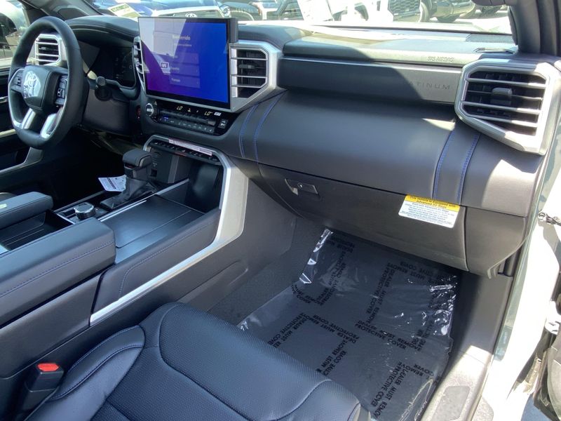 2025 Toyota Tundra PlatinumImage 9