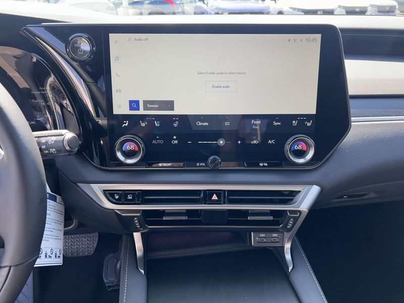 2025 Lexus RX 450h+ LuxuryImage 15