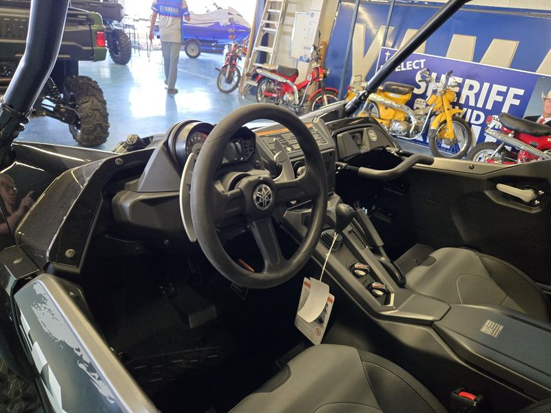 2025 Yamaha YXZ1000R EPS SS XTR MATTE GREY AND METALLIC BLACK Image 13