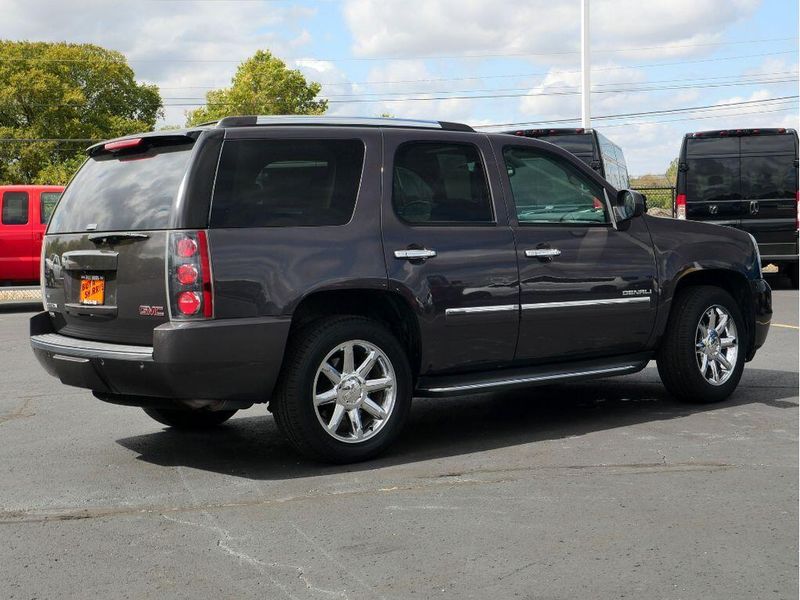 2010 GMC Yukon DenaliImage 14