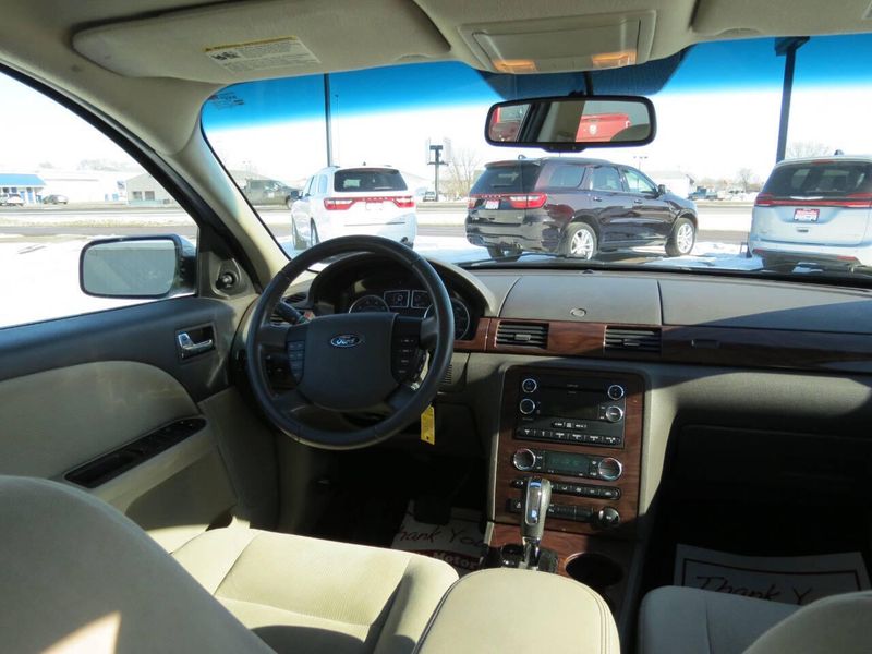Used 2009 Ford Taurus SEL 4dr SedanImage 12