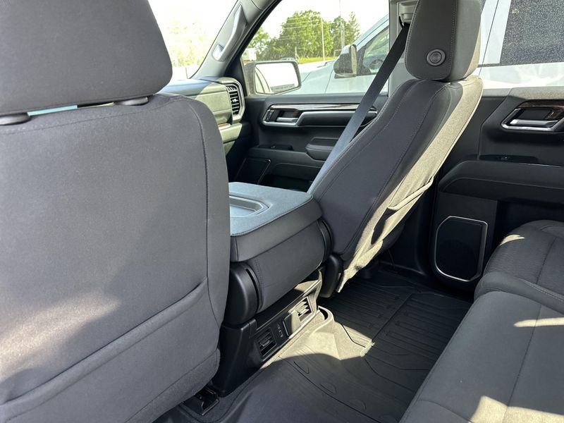 2023 GMC Sierra 1500 ElevationImage 20