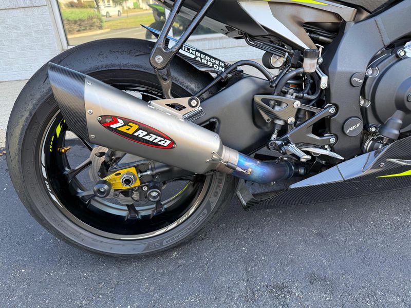 2016 Yamaha YZF-R1Image 6