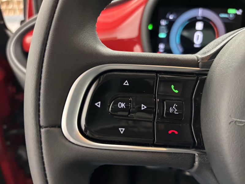 New 2024 Fiat 500e Inspi(red)Image 23