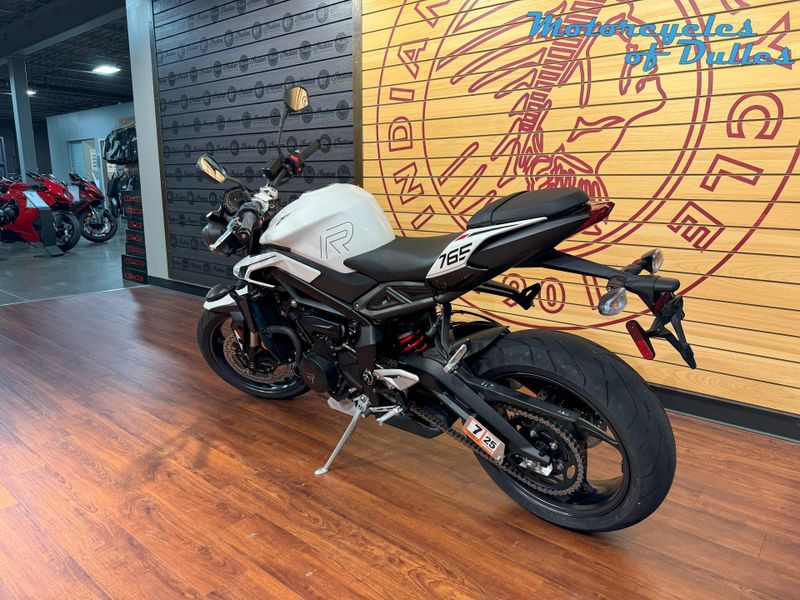 2025 Triumph Street Triple 765 R Image 6