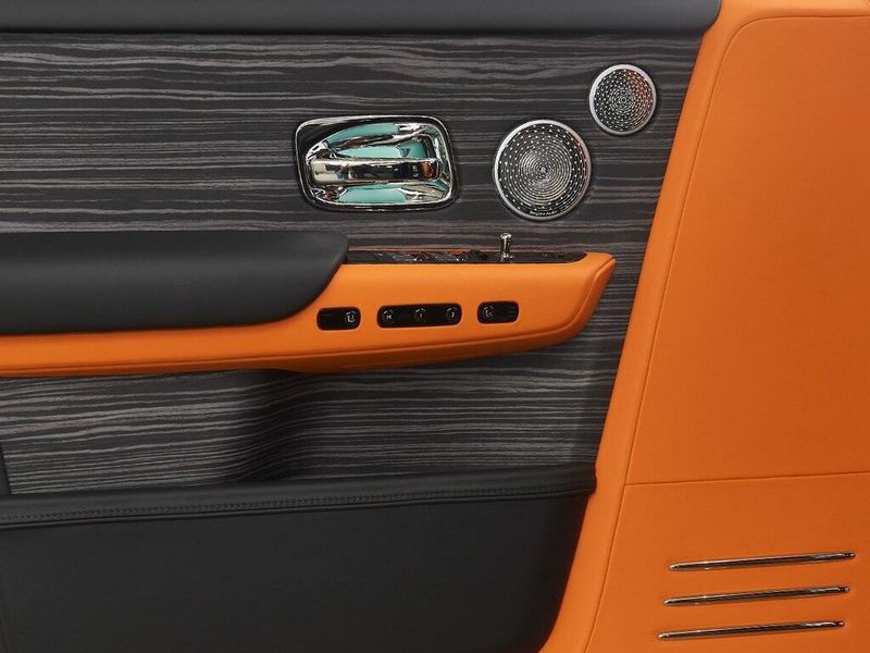 2025 Rolls-Royce Phantom Image 13