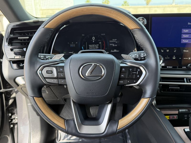 Used 2025 Lexus RX 350 PremiumImage 21