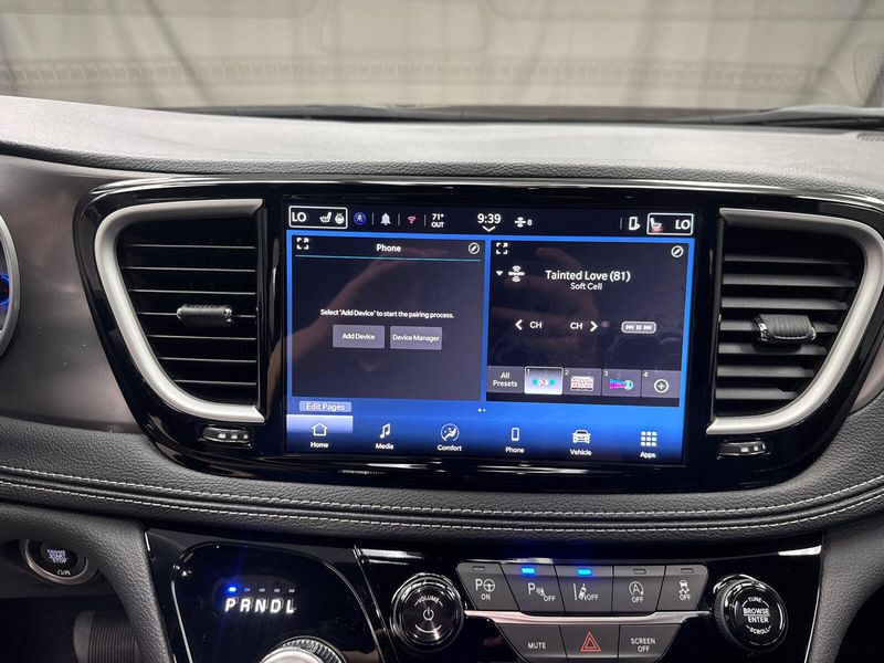2025 Chrysler Pacifica SelectImage 12