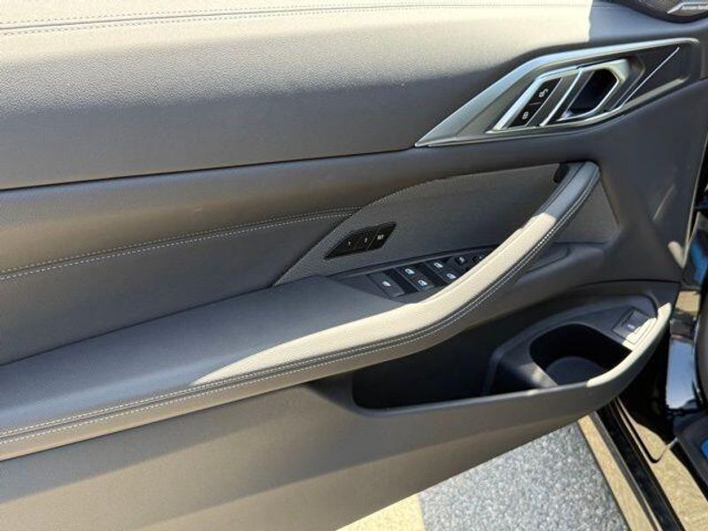 New 2026 BMW 4 Series M440iImage 15