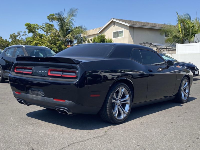 Used 2022 Dodge Challenger R/TImage 3