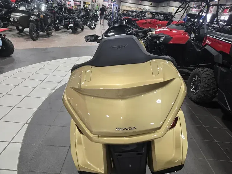 NEW 2025 HONDA GOLD WING 50TH ANNIVERSARY Image 14