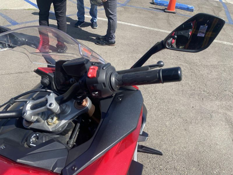 Used 2024 Suzuki GSX-S1000GT+ CA Image 18