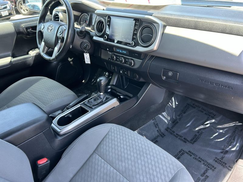 Used 2022 Toyota Tacoma SR5Image 10