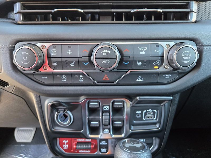 New 2026 Jeep Wrangler 4-door Rubicon
