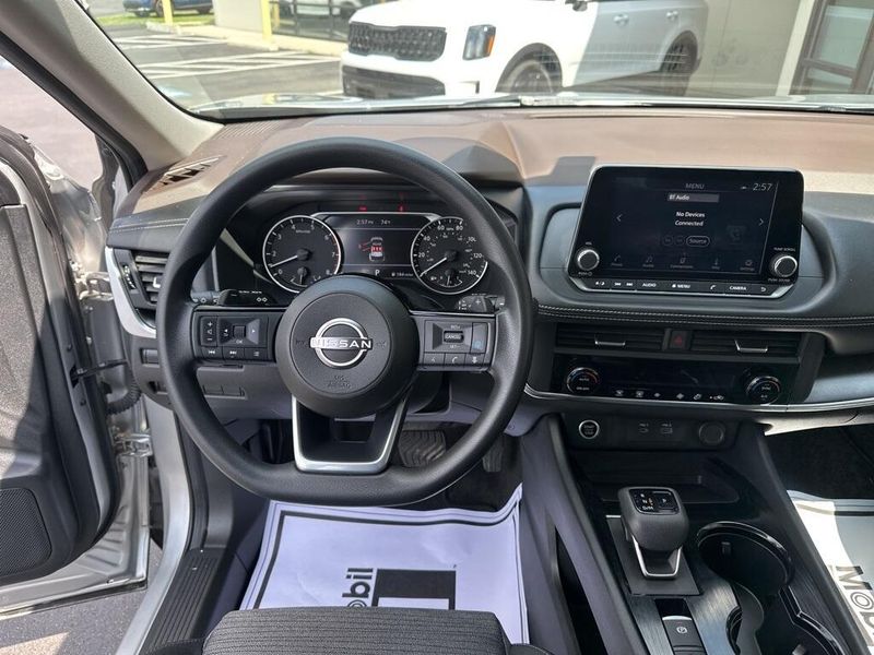 Used 2023 Nissan Rogue SVImage 26