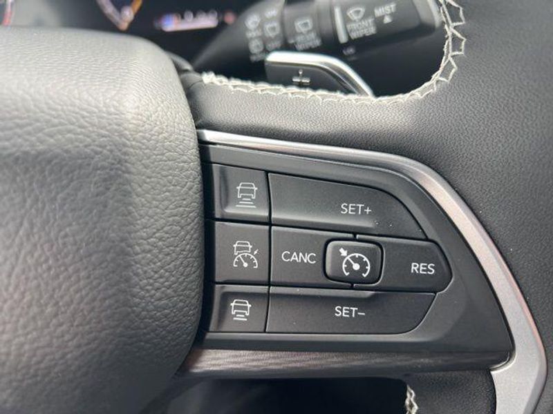 2025 Jeep Grand Cherokee L Altitude X 4x4