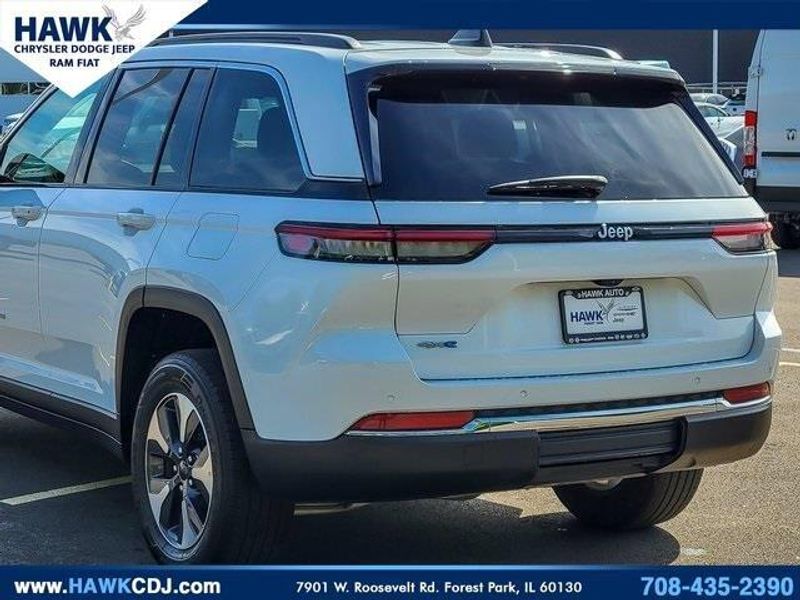 2024 Jeep Grand Cherokee Limited 4xe photo 2