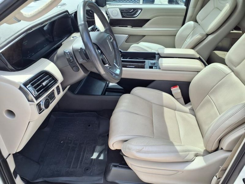 2021 Lincoln Navigator ReserveImage 17