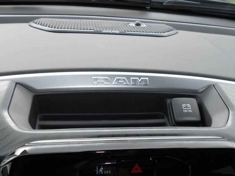 2025 RAM 1500 Big Horn Crew Cab 4x4 5