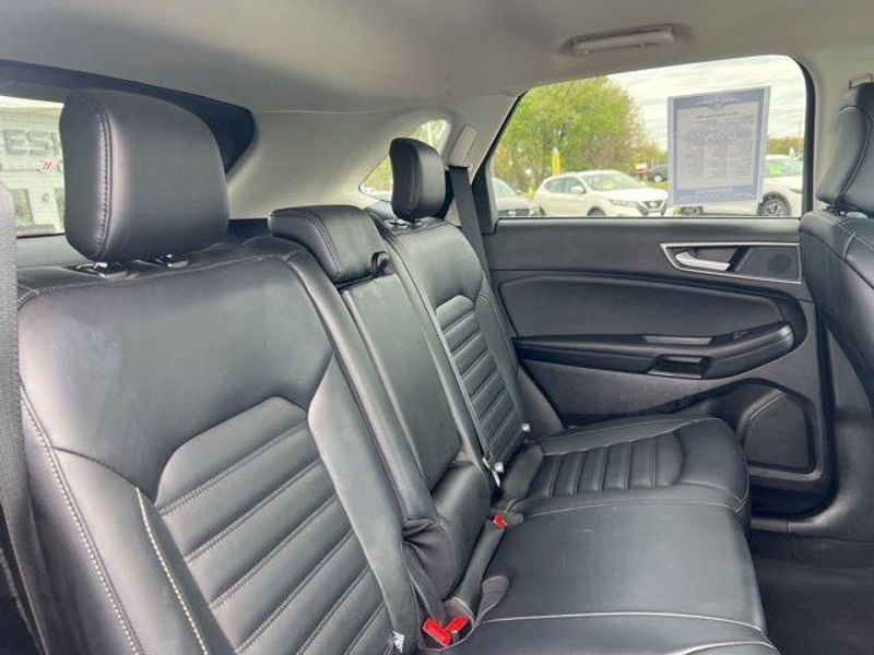 2024 Ford Edge SELImage 19