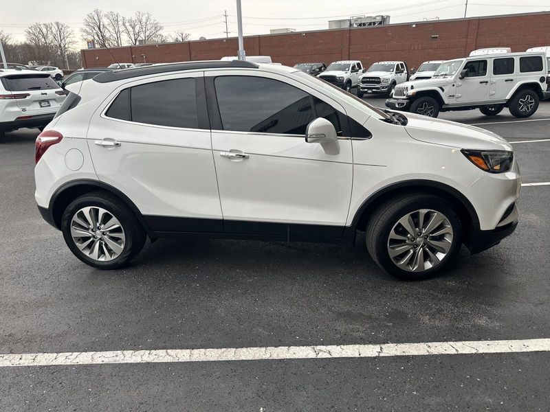 2017 Buick Encore PreferredImage 4