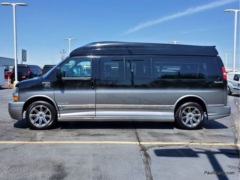 2015 Chevrolet Express 2500 Image 3