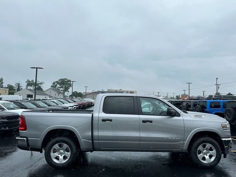 2025 RAM 1500 Big Horn Crew Cab 4x4 5