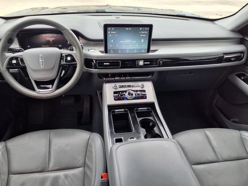 Used 2021 Lincoln Aviator ReserveImage 4