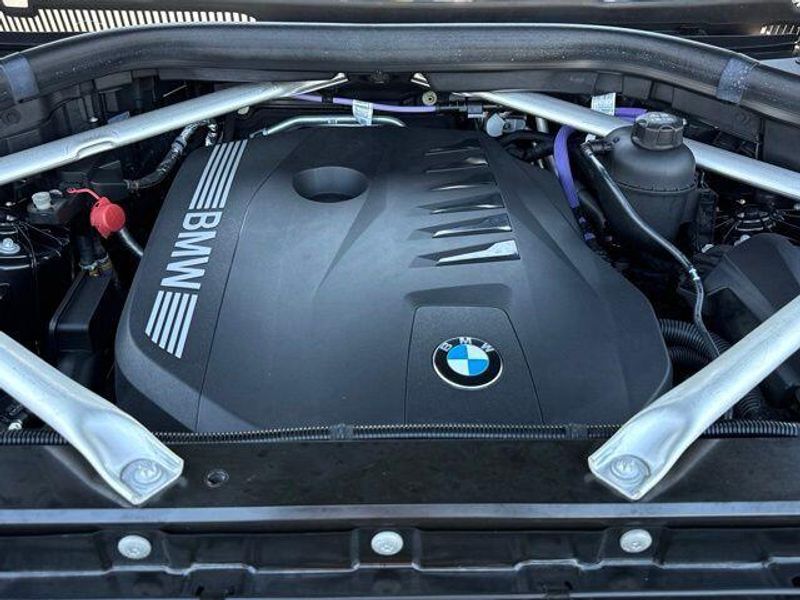 Used 2025 BMW X5 xDrive40iImage 31