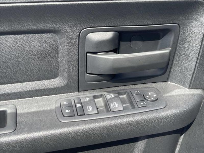 New 2024 RAM 1500 Classic Tradesman Crew Cab 4x4 5'7' Box