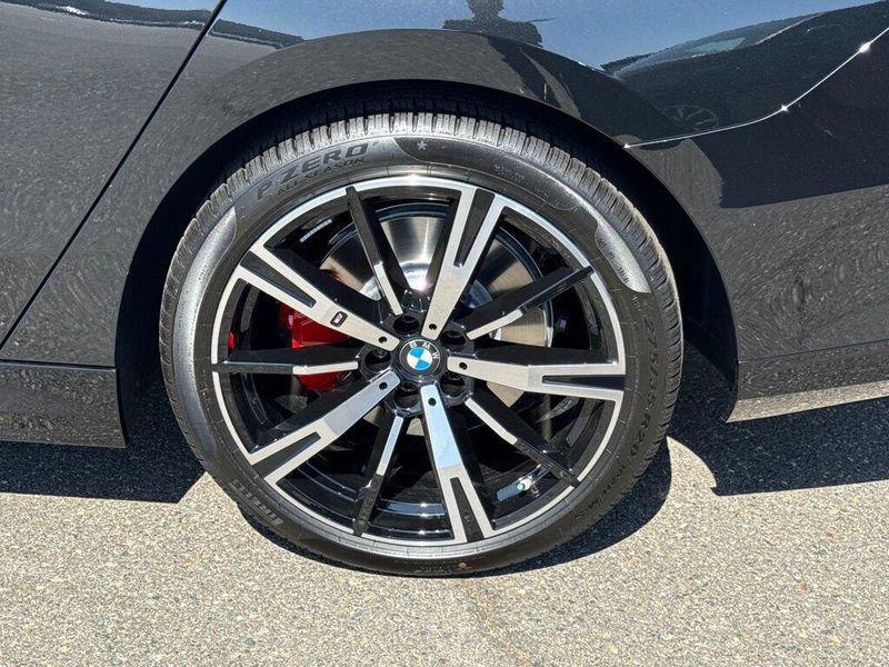 New 2027 BMW 5 Series 530i xDriveImage 15