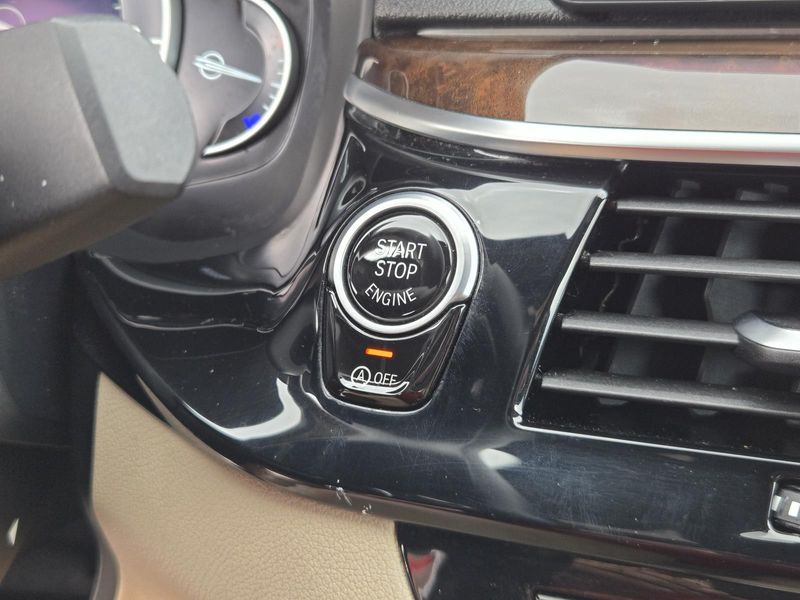 Used 2019 BMW 530i Sedan