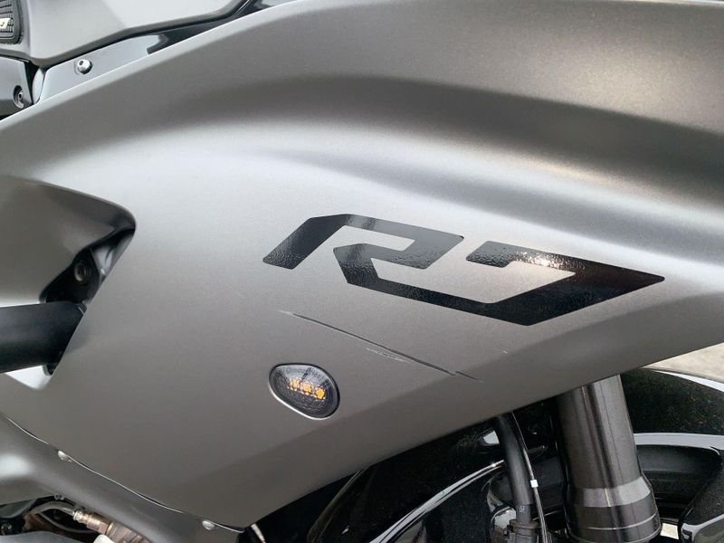Used 2024 Yamaha YZF-R7 Image 21