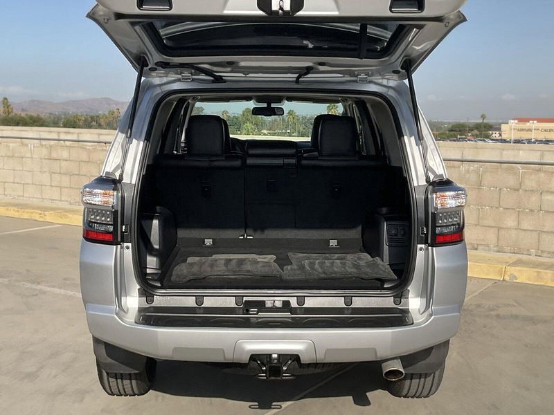 2018 Toyota 4Runner SR5Image 13