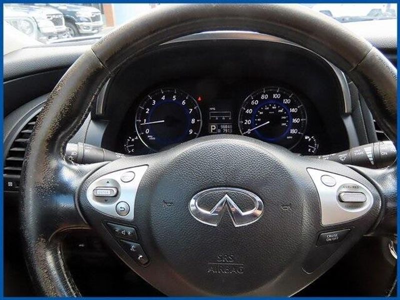 Used 2014 INFINITI QX70 BaseImage 15
