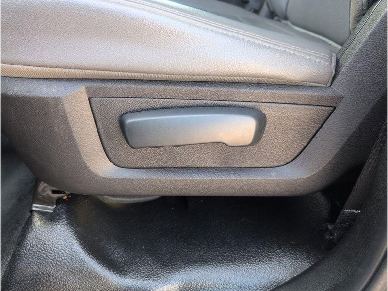 2019 RAM 1500 Classic TradesmanImage 12