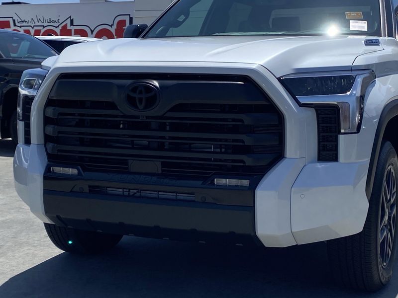 New 2025 Toyota Tundra Limited HybridImage 7