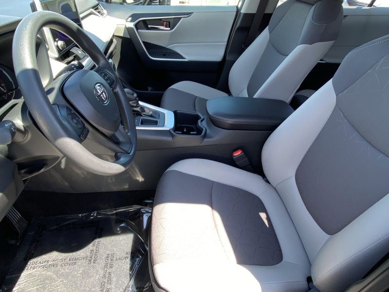 New 2025 Toyota RAV4 XLEImage 14