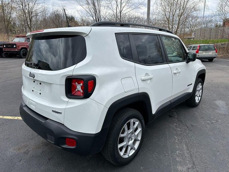 2022 Jeep Renegade LatitudeImage 13