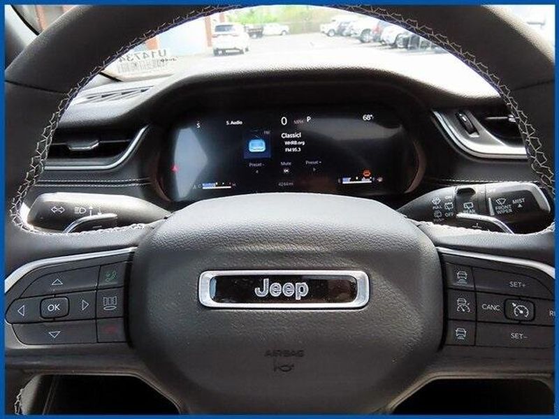2024 Jeep Grand Cherokee Altitude XImage 15