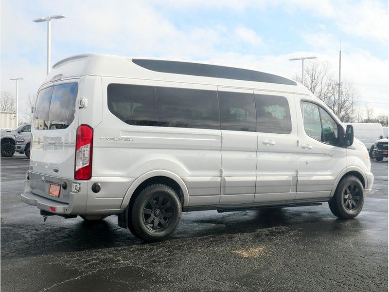 2019 Ford Transit-150 Image 11