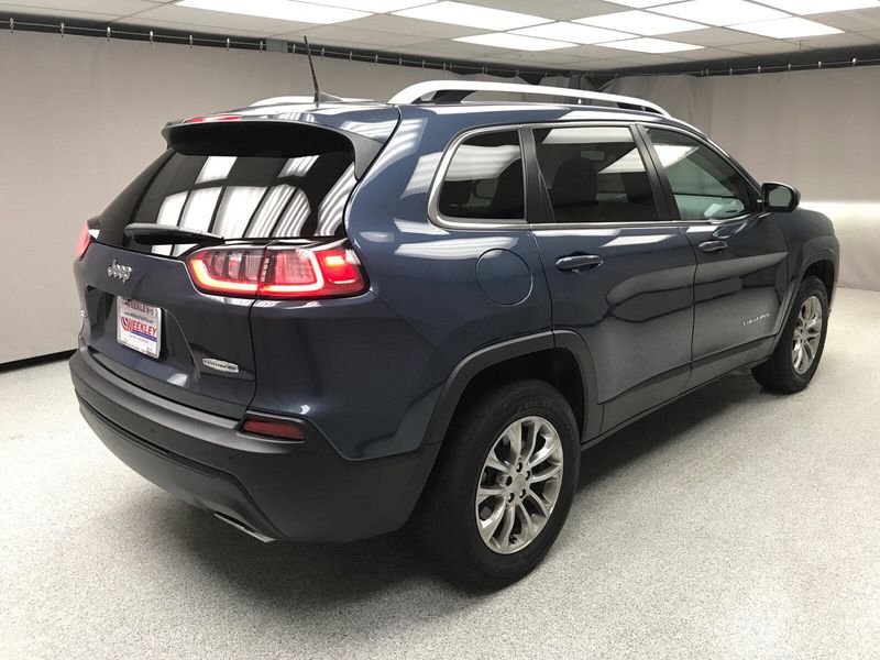 2021 Jeep Cherokee Latitude LuxImage 12