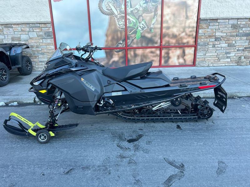 New 2026 Ski-Doo BACKCOUNTRY ADRENALINE 850 E 146 2P 850 ETEC 