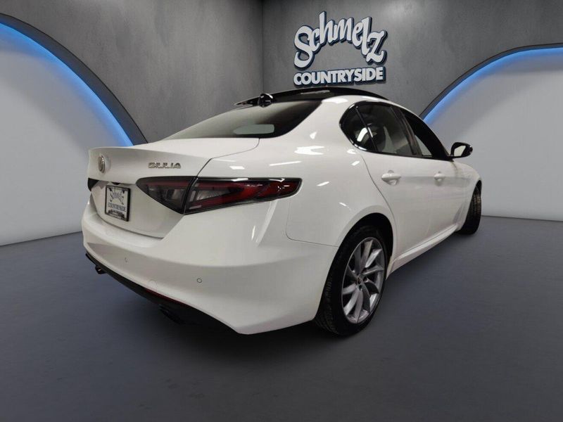 Used 2024 Alfa Romeo Giulia Ti AWD w/Sunroof/NavImage 14