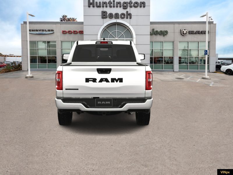 2025 RAM 1500 Big Horn Crew Cab 4x2Image 6