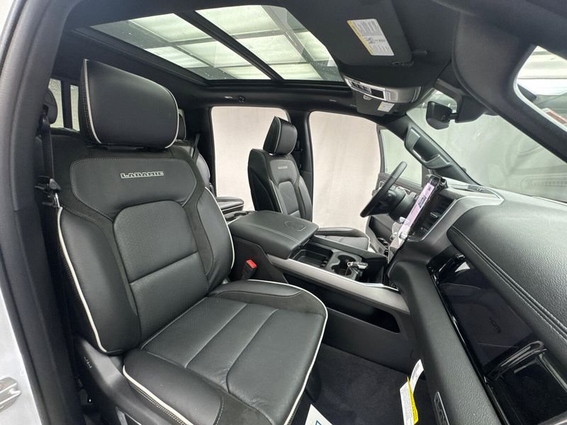 2025 RAM 1500 Laramie Crew Cab 4x4 5