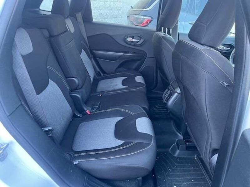 Used 2014 Jeep Cherokee LatitudeImage 5