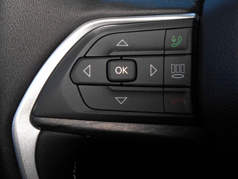 2025 Jeep Grand Cherokee Limited photo 13