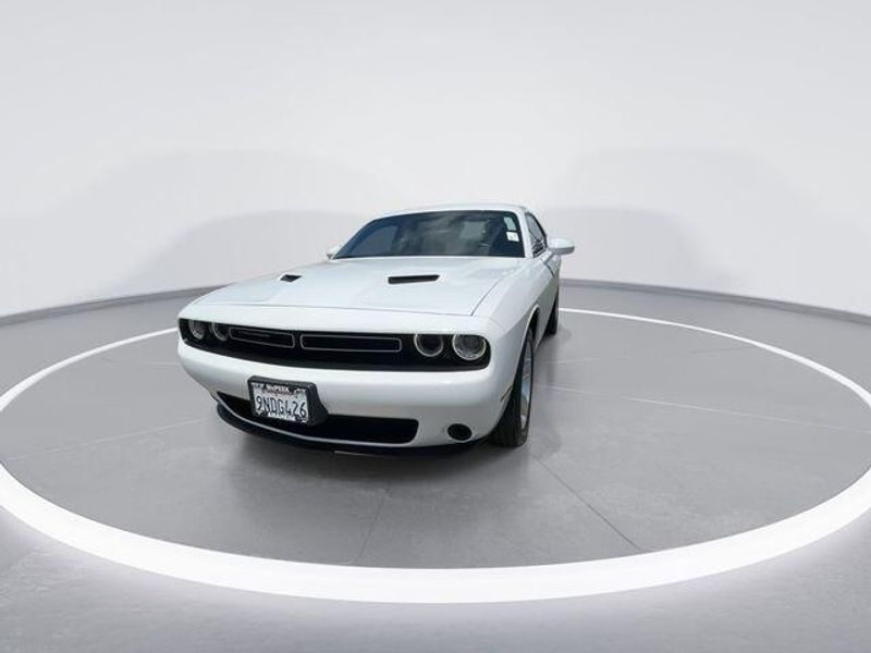 Used 2023 Dodge Challenger SXTImage 3